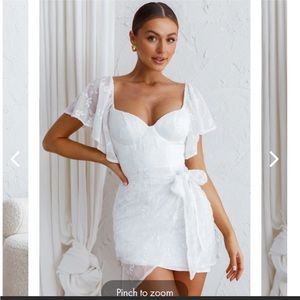 APHRODITE MOLDED BUST ANGEL SLEEVE WRAP DRESS WHITE